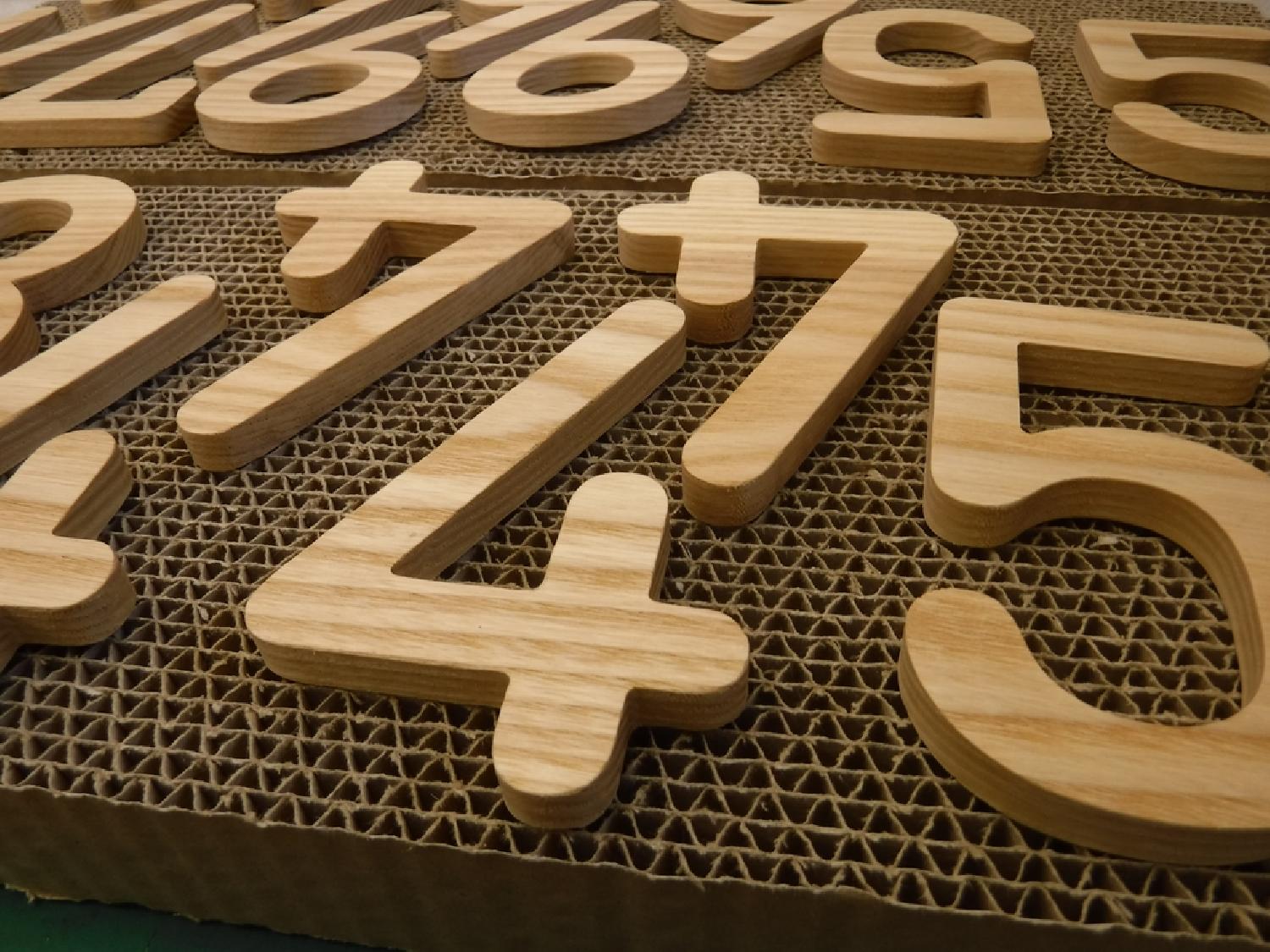 木製切り文字製作